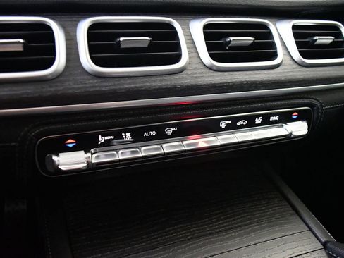 Used 2022 Mercedes-Benz GLE 580 GLE 580 4MATIC AWD 4dr SUV image 23