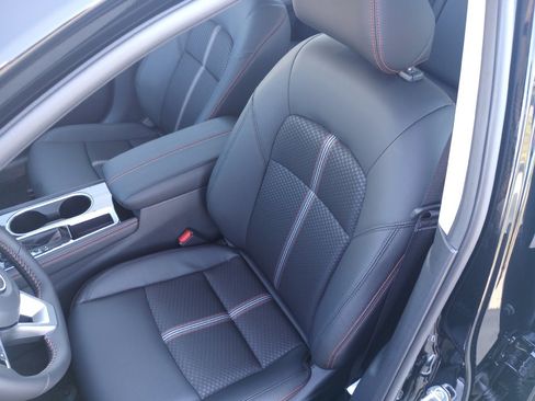 New 2025 Nissan Altima 2.5 SR image 9