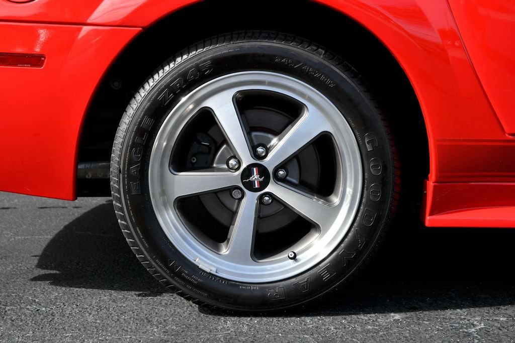 Used 2003 Ford Mustang Mach 1 RWD image 13