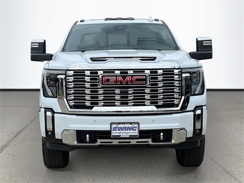 New 2026 GMC Sierra 2500 Denali w/ Denali Reserve Package image 2