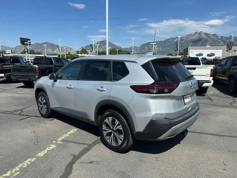 Used 2022 Nissan Rogue SV AWD/4WD image 8