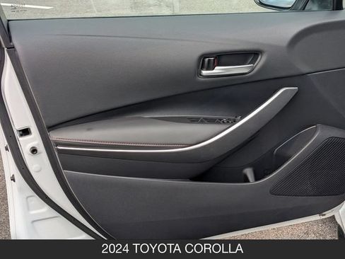 Used 2024 Toyota Corolla SE FWD image 11