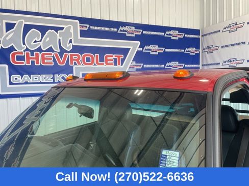 Used 2001 Chevrolet Silverado 3500 4x4 Regular Cab w/ Snow Plow Prep Pkg image 26