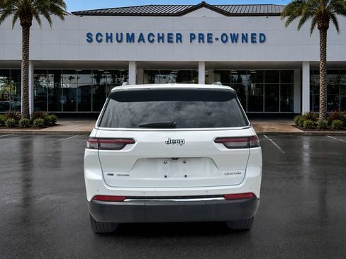 Used 2022 Jeep Grand Cherokee L Limited AWD/4WD image 6
