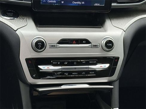 Used 2022 Ford Explorer Timberline image 17