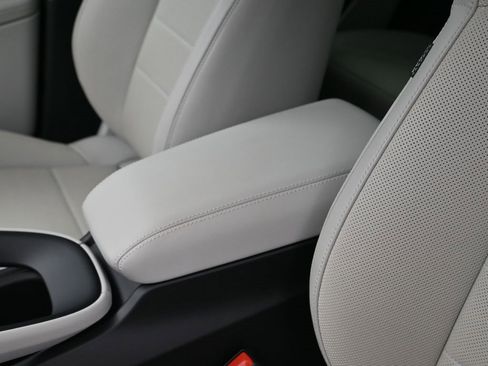 Used 2024 Porsche Macan 4 Electric image 20