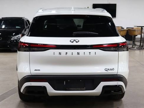 Used 2024 INFINITI QX60 Luxe AWD/4WD image 4