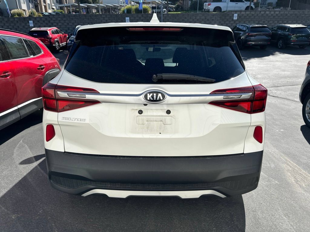 Used 2021 Kia Seltos LX AWD/4WD image 5