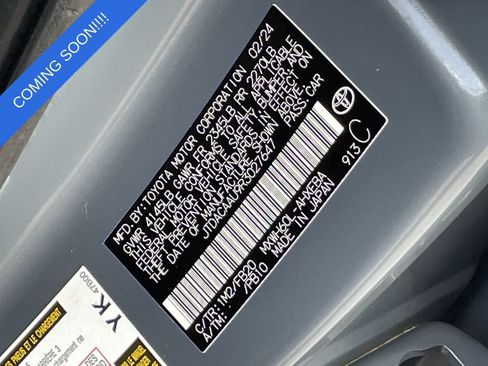 Used 2024 Toyota Prius LE FWD image 29