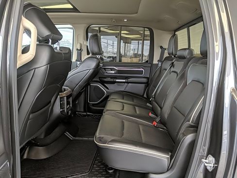 Used 2019 RAM 1500 Laramie image 12