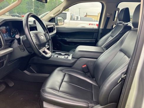 Used 2024 Ford Expedition XLT AWD/4WD image 13
