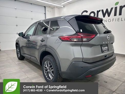 Used 2021 Nissan Rogue S image 3