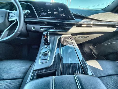 Used 2021 Cadillac Escalade Sport AWD/4WD image 24