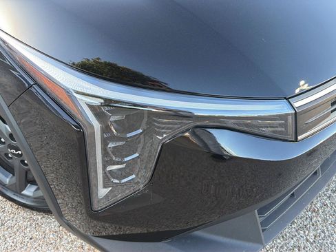 Used 2025 Kia K4 FWD image 10
