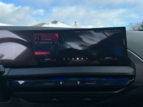 Used 2026 BMW X3 M50 w/ Premium Package image 33