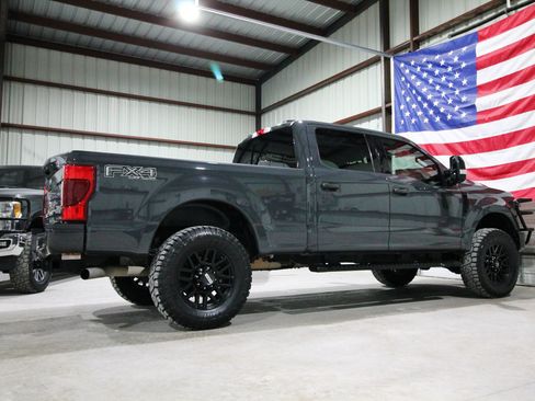 Used 2021 Ford F250 Lariat AWD/4WD image 12