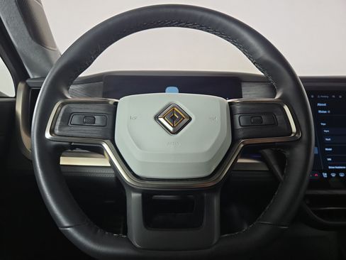 Used 2024 Rivian R1S Adventure AWD/4WD image 28