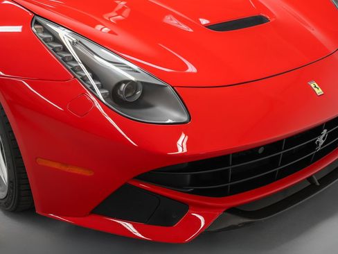 Certified 2014 Ferrari F12 Berlinetta RWD image 4