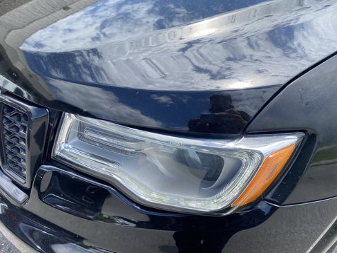 Used 2018 Jeep Grand Cherokee Overland RWD image 17