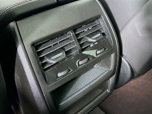 Used 2025 BMW X5 xDrive40i w/ Premium Package image 33