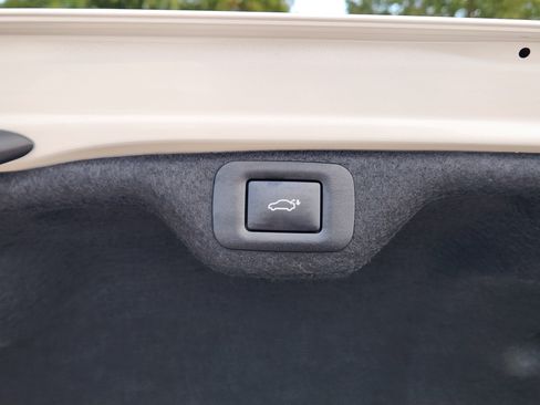 Used 2024 Lexus ES 300h Ultra Luxury w/ Accessory Package (Z2) FWD image 45