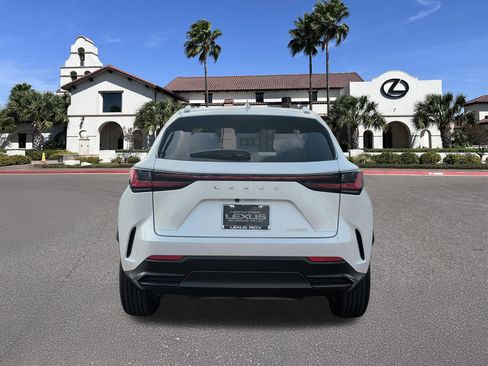 Used 2025 Lexus NX 250 FWD w/ Accessory Package (Z1) image 3