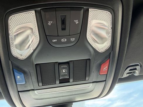 Used 2023 RAM 1500 Big Horn AWD/4WD image 19