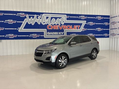 Used 2024 Chevrolet Equinox LT w/ LPO, Floor Liner Package image 1