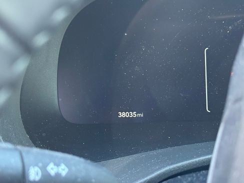 Used 2024 Toyota Highlander Platinum image 10