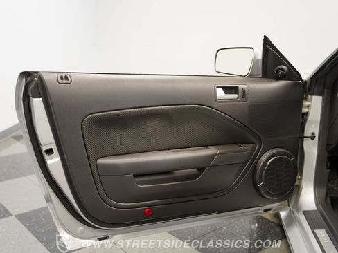 Used 2007 Ford Mustang GT RWD image 38