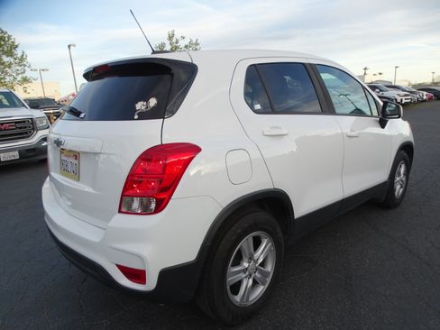 Used 2020 Chevrolet Trax LS w/ Tint and Cruise Package image 4