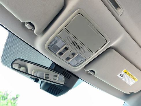Used 2018 Honda Accord EX image 38