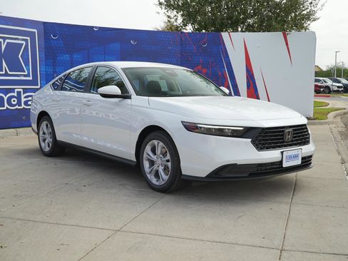 New 2025 Honda Accord LX image 3