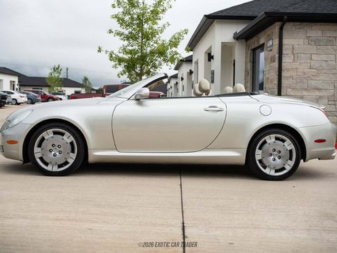 Used 2003 Lexus SC 430 Convertible RWD image 3