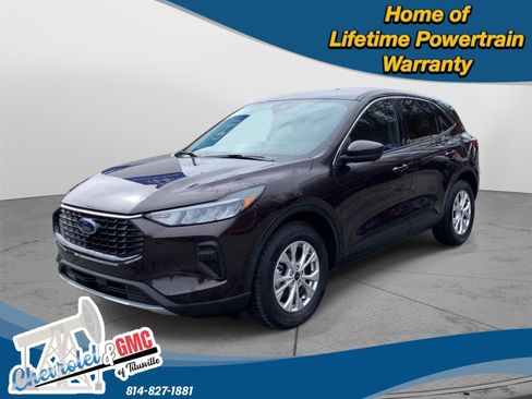 Used 2023 Ford Escape Active w/ Tech Pack #2 image 9