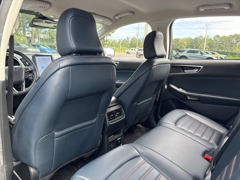 Certified 2022 Ford Edge SEL w/ Sport Appearance Package AWD/4WD image 18