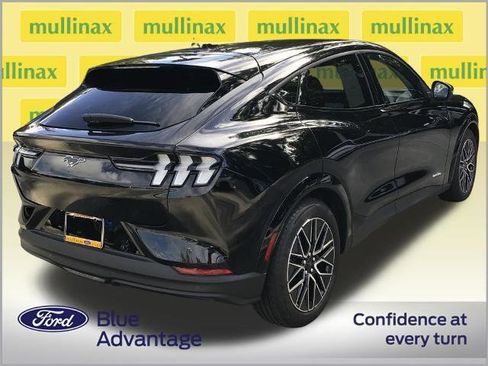 Certified 2025 Ford Mustang Mach-E Premium AWD/4WD image 4