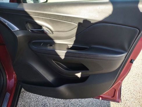 Used 2018 Buick Encore Preferred image 21
