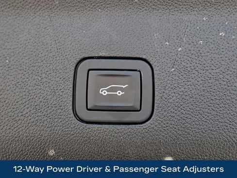 Used 2024 Chevrolet Tahoe High Country AWD/4WD image 32