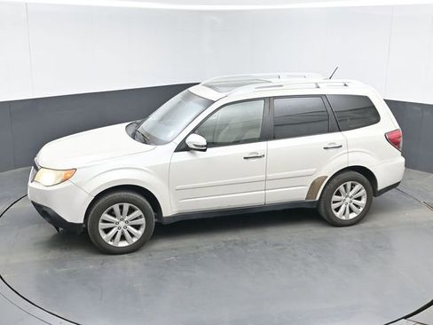 Used 2012 Subaru Forester 2.5X Touring AWD/4WD image 22