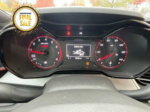 Used 2024 Chevrolet Trax RS w/ Sunroof Package image 15