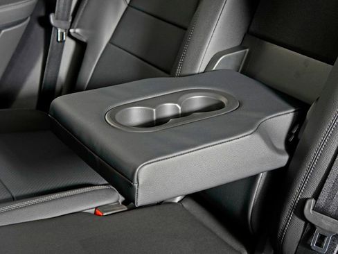 New 2026 Porsche Cayenne AWD/4WD image 36