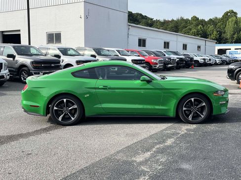 Used 2019 Ford Mustang Coupe RWD image 8
