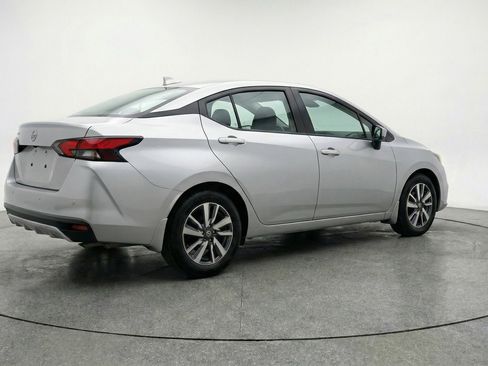 Used 2025 Nissan Versa SV FWD image 9