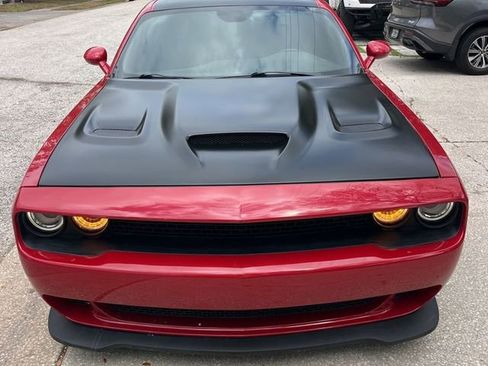Used 2016 Dodge Challenger SRT Hellcat image 2