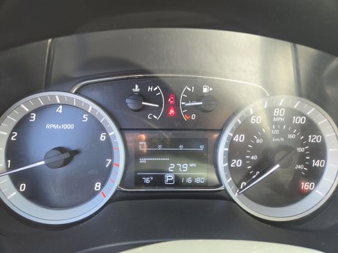 Used 2014 Nissan Sentra SR w/ SR Driver Package image 16