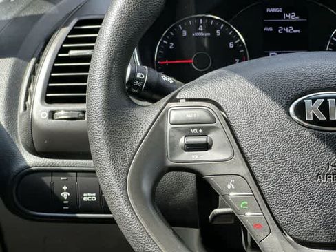 Used 2015 Kia Forte LX FWD image 8