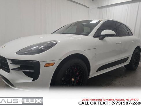 Used 2020 Porsche Macan GTS image 2