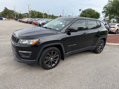Used 2018 Jeep Compass Sport FWD image 12
