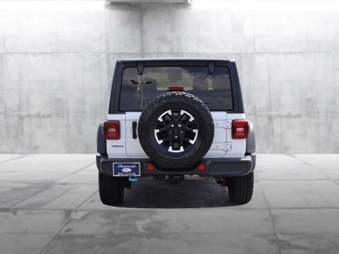 Used 2024 Jeep Wrangler Unlimited Rubicon 4xe AWD/4WD image 6